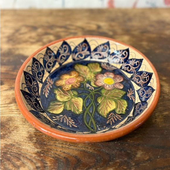 Vintage Handcrafted Floral Ceramic Bowl - Picture 2 of 8